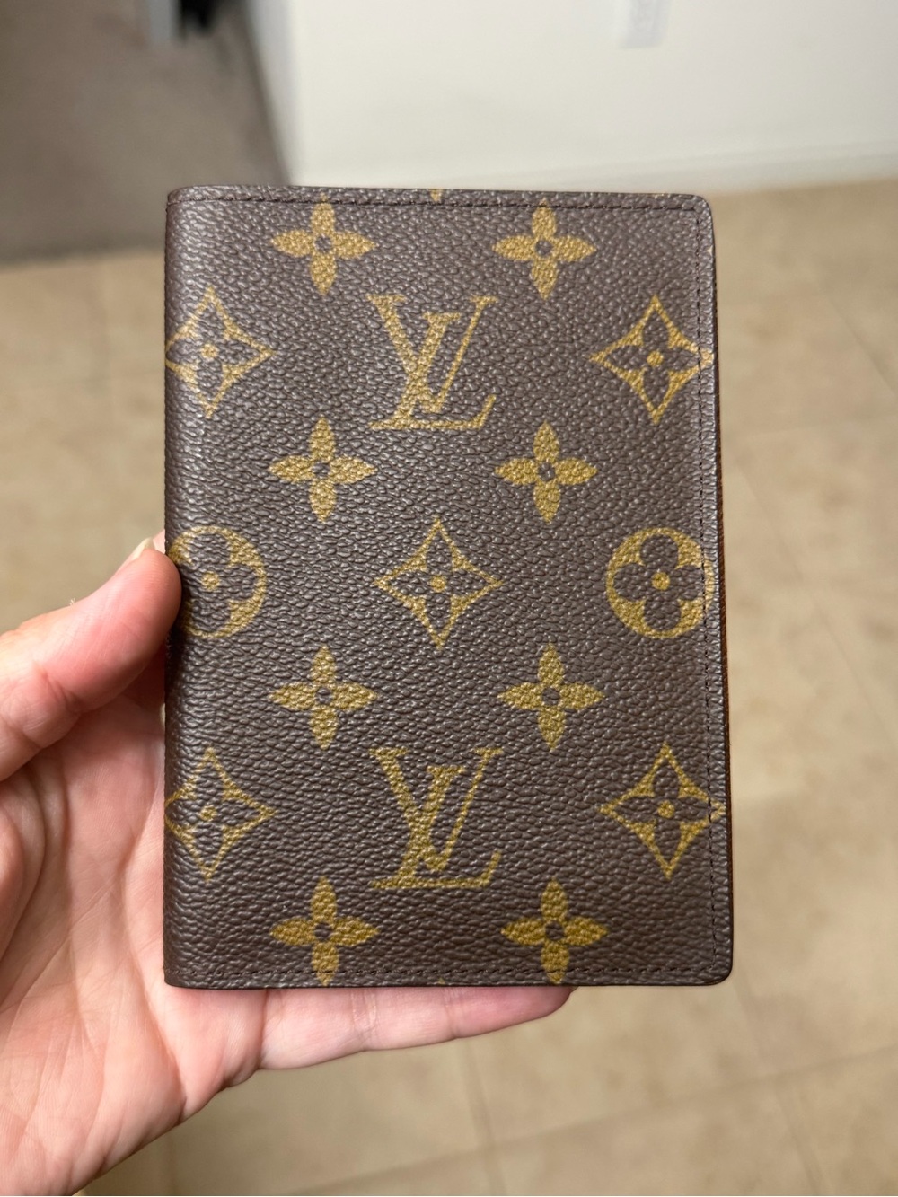 Vintage Louis Vuitton | Passport Monogram Case